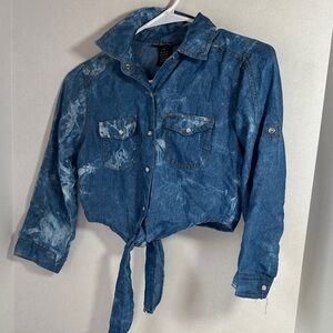 Red snap cropped Pearl snap button up size extra small